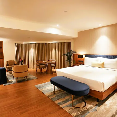 Hotel Golden Tulip Jaipur